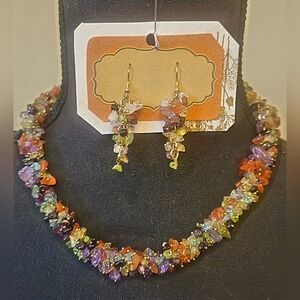 ✨ Vintage Crystal Chip Necklace & Earring Set ✨